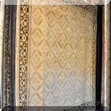 R28. Masterlooms 100% wool rug. Made in Nepal. 8' x 9'10”
